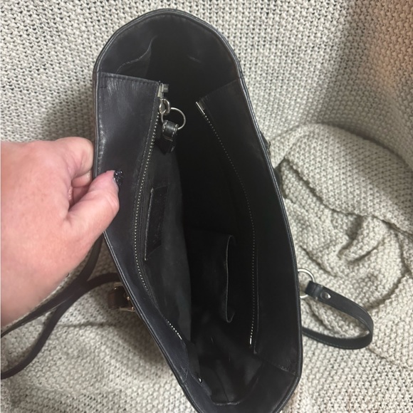 COACH EAST WEST GALLERY BLACK LEATHER SILVER HARDWARE LARGE TOTE - Picture 8 of 13